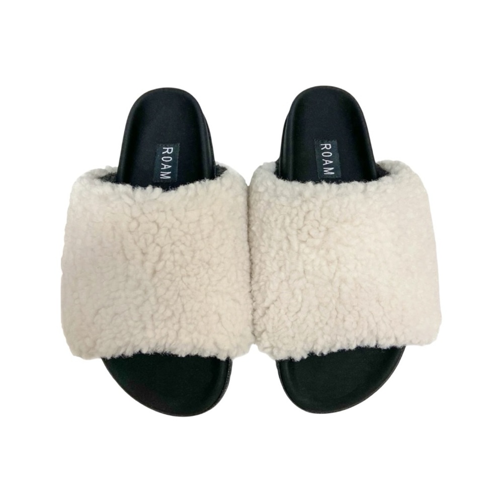 ROAM Fuzzy Slide Sandals – Size 6 | White | Brand New in Box